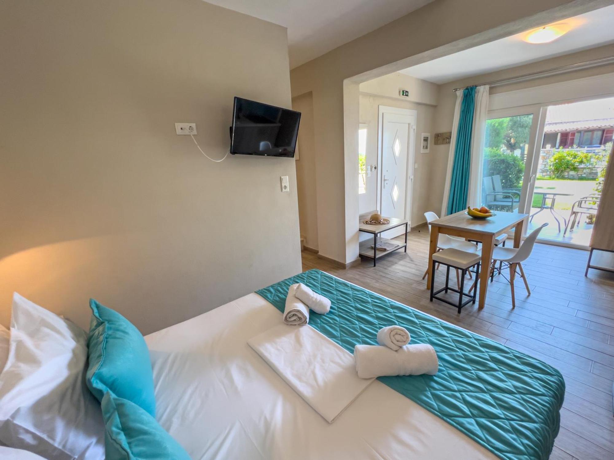 Yalos Beach Maisonettes スカラ・ソティロス エクステリア 写真